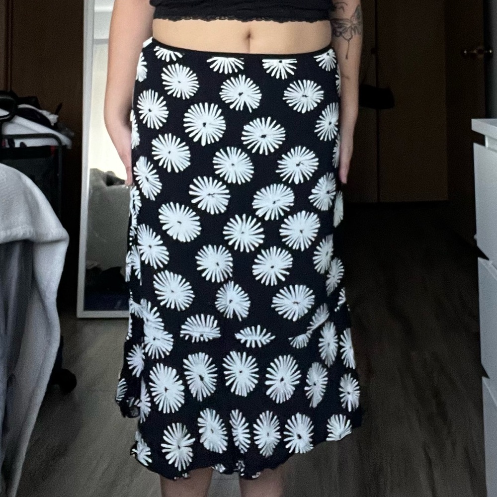 Loco Lindo Black and White Midi Skirt Women's M